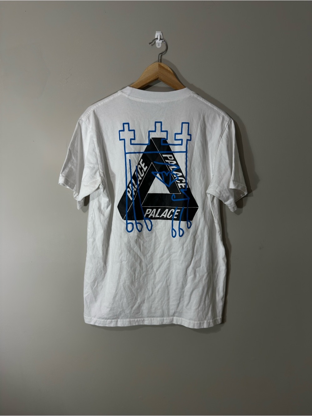 Palace Tee - Picture 3 of 4